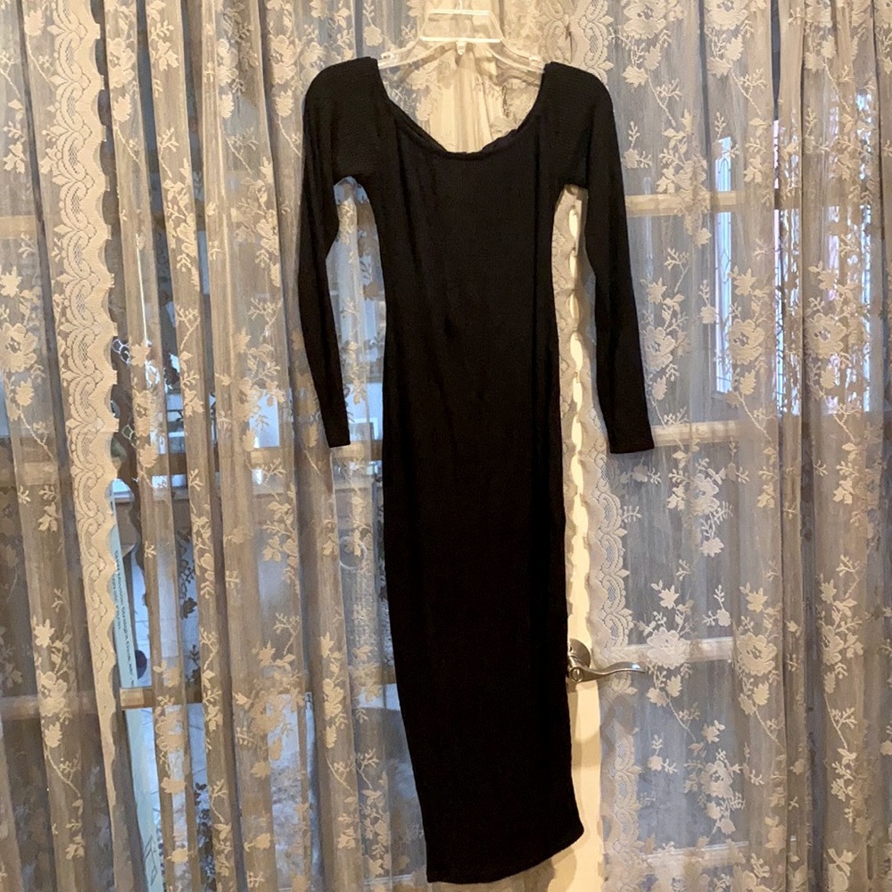 Pretty Little Thing Black dress